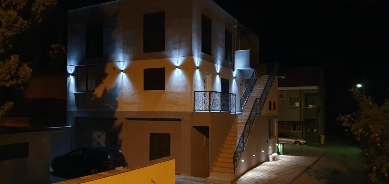 Apartments Ena Kaštela المظهر الخارجي الصورة