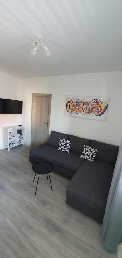 Apartments Ena Kaštela المظهر الخارجي الصورة