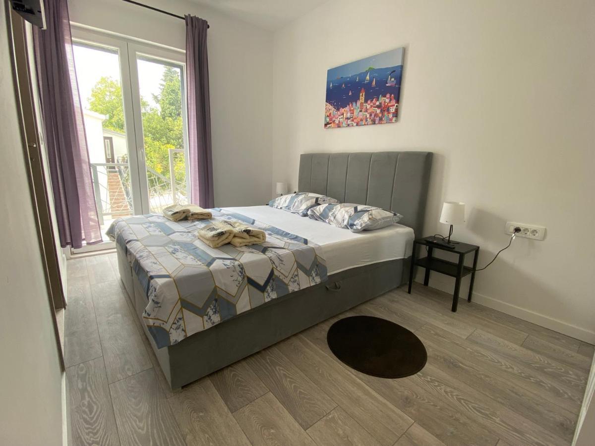 Apartments Ena Kaštela المظهر الخارجي الصورة